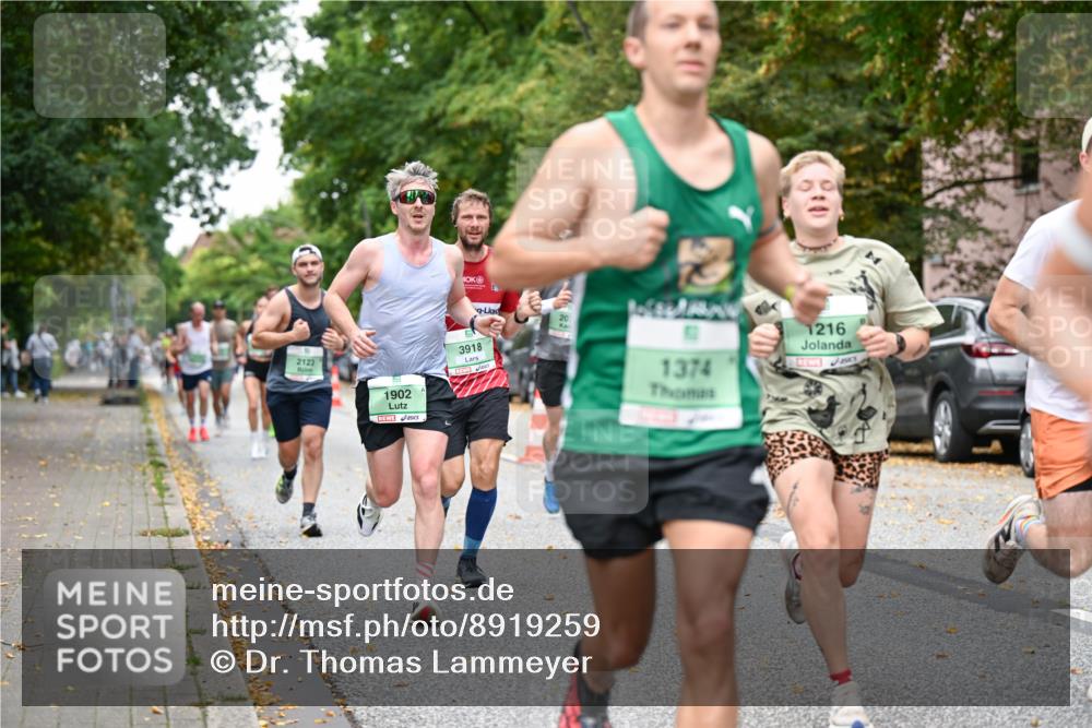 21.09.2025 - PSD Bank Halbmarathon Dr. Thomas Lammeyer http://msf.ph/oto/8919259 21.09.2025 10:37:16 Laufen 3918, 1374, 1216, 2123, 1902 meine-sportfotos.de