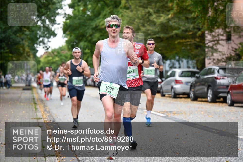 21.09.2025 - PSD Bank Halbmarathon Dr. Thomas Lammeyer http://msf.ph/oto/8919268 21.09.2025 10:37:16 Laufen 2123, 1902, 3918, 2079 meine-sportfotos.de