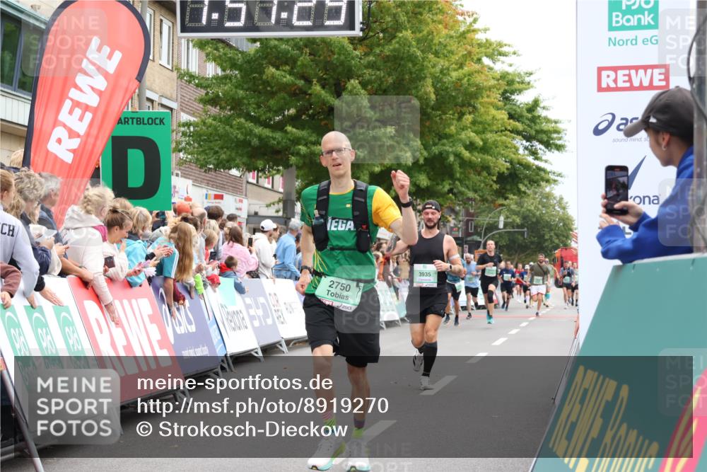 21.09.2025 - PSD Bank Halbmarathon Strokosch-Dieckow http://msf.ph/oto/8919270 21.09.2025 11:50:52 Ziel 2172, 2280, 2298, 2750, 2934, 3935 meine-sportfotos.de