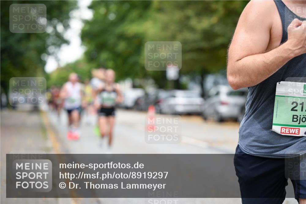 21.09.2025 - PSD Bank Halbmarathon Dr. Thomas Lammeyer http://msf.ph/oto/8919297 21.09.2025 10:37:20 Laufen 21 meine-sportfotos.de