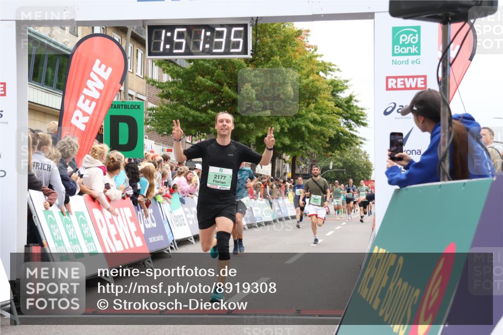 21.09.2025 - PSD Bank Halbmarathon Strokosch-Dieckow http://msf.ph/oto/8919308 21.09.2025 11:50:58 Ziel 2177, 2298, 2559, 2620, 2750, 3649, 3935 meine-sportfotos.de