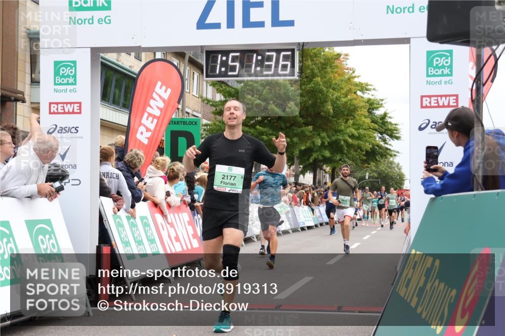 21.09.2025 - PSD Bank Halbmarathon Strokosch-Dieckow http://msf.ph/oto/8919313 21.09.2025 11:50:59 Ziel 2177, 2298, 2559, 2620, 2750, 3649, 3935 meine-sportfotos.de