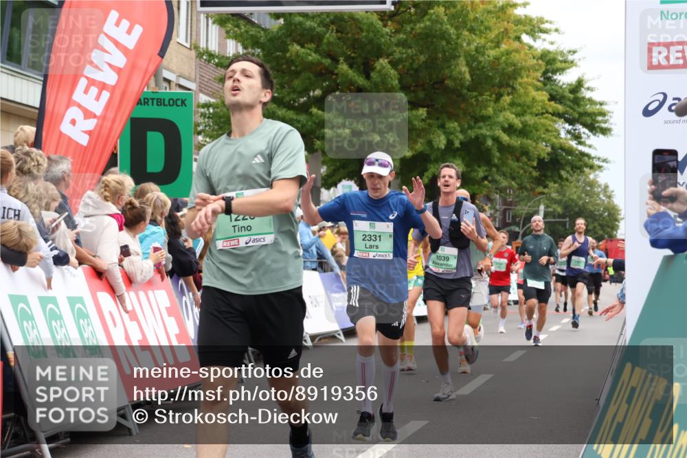 21.09.2025 - PSD Bank Halbmarathon Strokosch-Dieckow http://msf.ph/oto/8919356 21.09.2025 11:51:06 Ziel 1039, 1226, 1720, 2177, 2256, 2331, 2437, 2559, 2620, 3649 meine-sportfotos.de