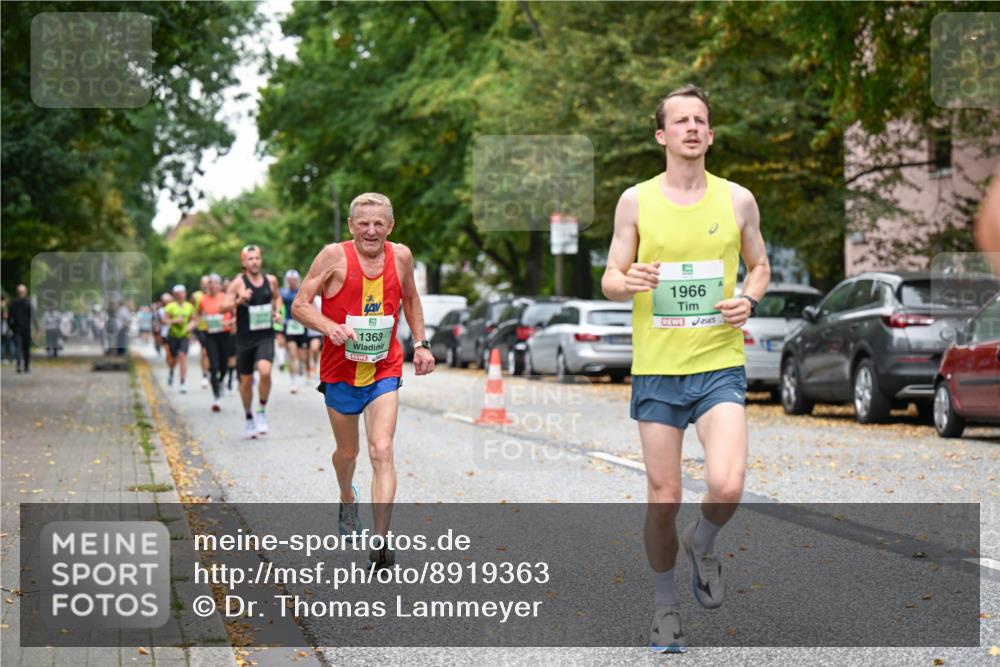 21.09.2025 - PSD Bank Halbmarathon Dr. Thomas Lammeyer http://msf.ph/oto/8919363 21.09.2025 10:37:27 Laufen 5, 1363, 1966 meine-sportfotos.de