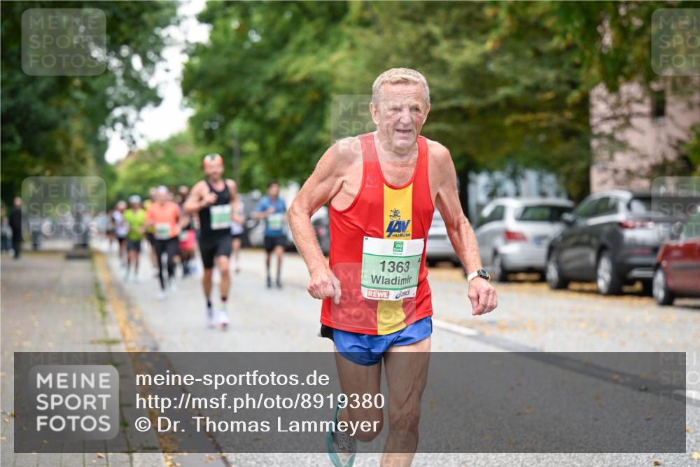21.09.2025 - PSD Bank Halbmarathon Dr. Thomas Lammeyer http://msf.ph/oto/8919380 21.09.2025 10:37:28 Laufen 1363 meine-sportfotos.de