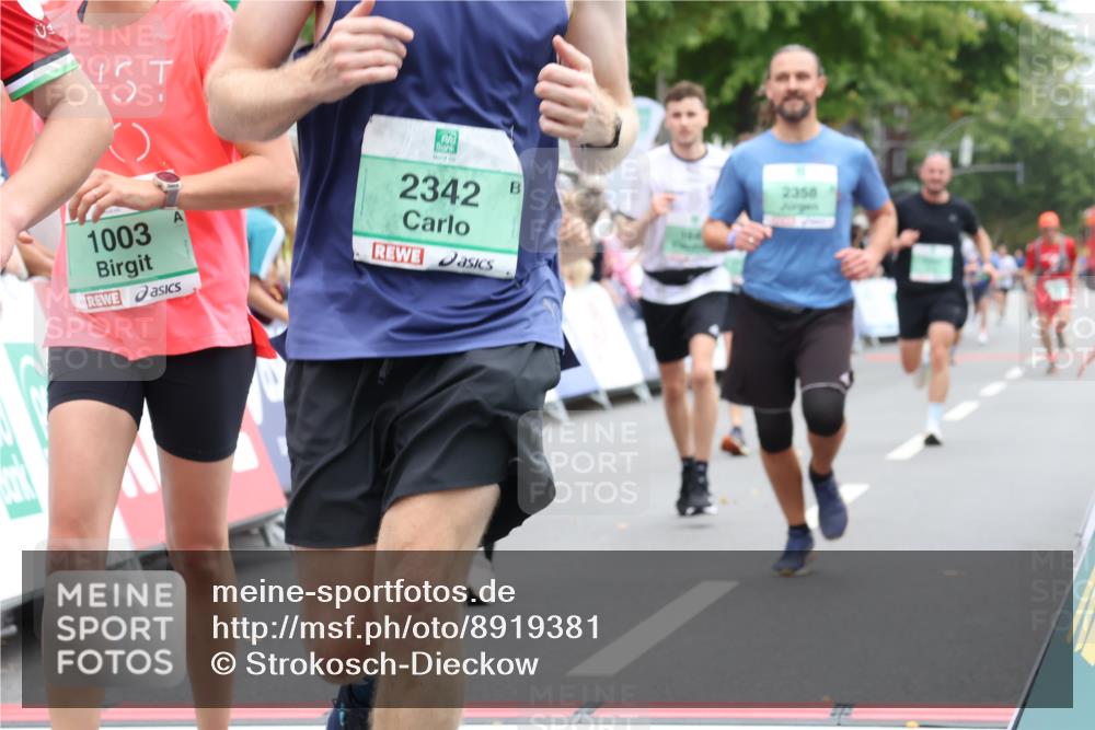 21.09.2025 - PSD Bank Halbmarathon Strokosch-Dieckow http://msf.ph/oto/8919381 21.09.2025 11:51:14 Ziel 1003, 1039, 1640, 1720, 2114, 2331, 2342, 2358, 2437, 2444, 2633, 2662, 3529, 3927 meine-sportfotos.de