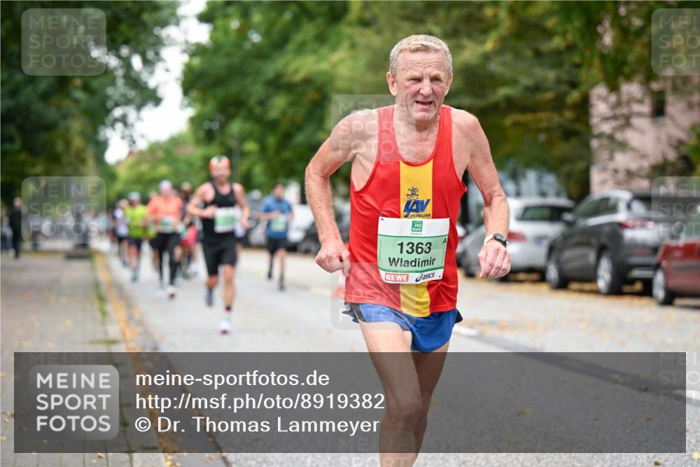 21.09.2025 - PSD Bank Halbmarathon Dr. Thomas Lammeyer http://msf.ph/oto/8919382 21.09.2025 10:37:29 Laufen 1363 meine-sportfotos.de