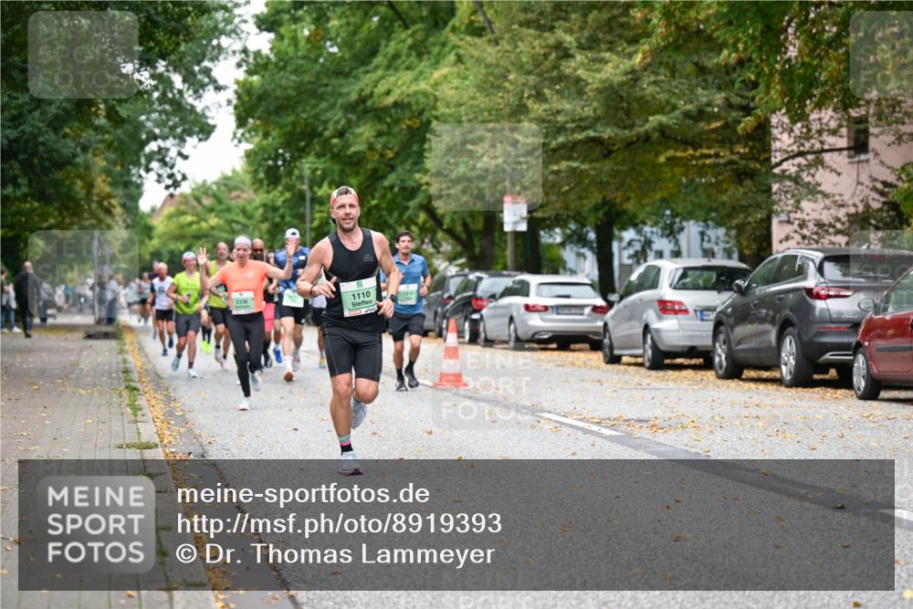 21.09.2025 - PSD Bank Halbmarathon Dr. Thomas Lammeyer http://msf.ph/oto/8919393 21.09.2025 10:37:30 Laufen 2336, 1110, 1416 meine-sportfotos.de