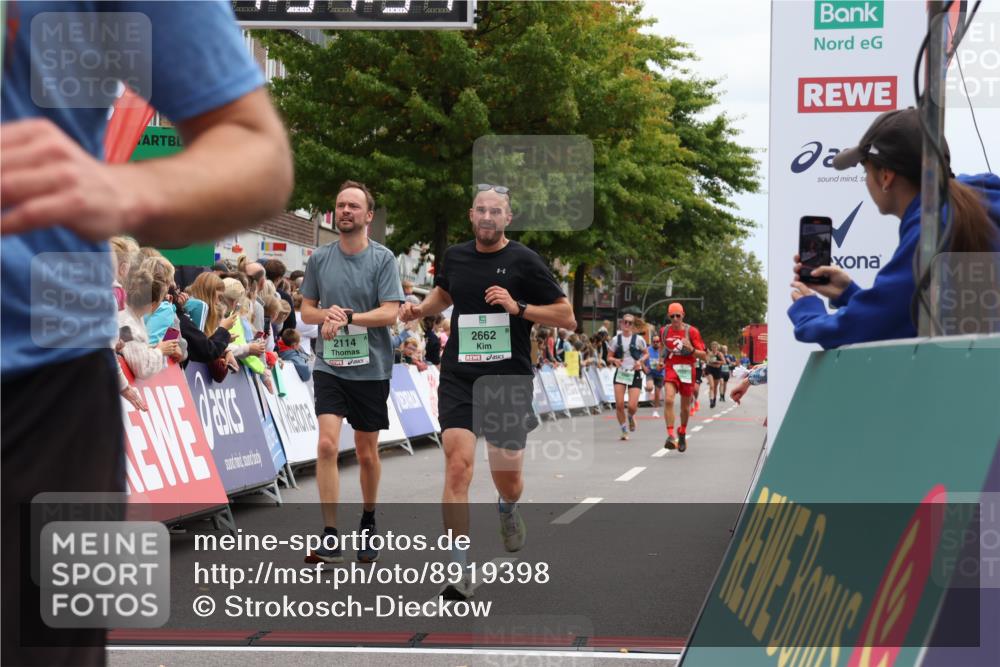 21.09.2025 - PSD Bank Halbmarathon Strokosch-Dieckow http://msf.ph/oto/8919398 21.09.2025 11:51:17 Ziel 1003, 1640, 2114, 2342, 2358, 2437, 2444, 2633, 2662, 3529, 3927 meine-sportfotos.de
