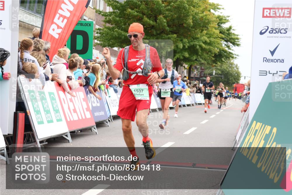 21.09.2025 - PSD Bank Halbmarathon Strokosch-Dieckow http://msf.ph/oto/8919418 21.09.2025 11:51:22 Ziel 1537, 1640, 2114, 2295, 2358, 2662, 3529 meine-sportfotos.de