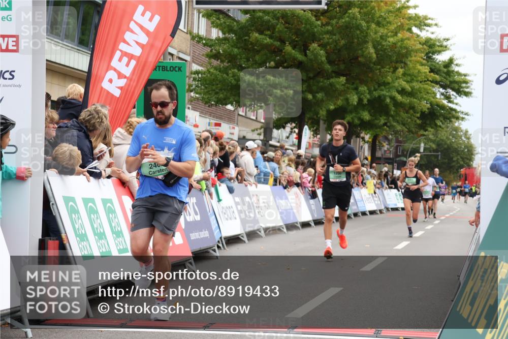21.09.2025 - PSD Bank Halbmarathon Strokosch-Dieckow http://msf.ph/oto/8919433 21.09.2025 11:51:27 Ziel 1250, 1537, 2295, 2402, 2951 meine-sportfotos.de