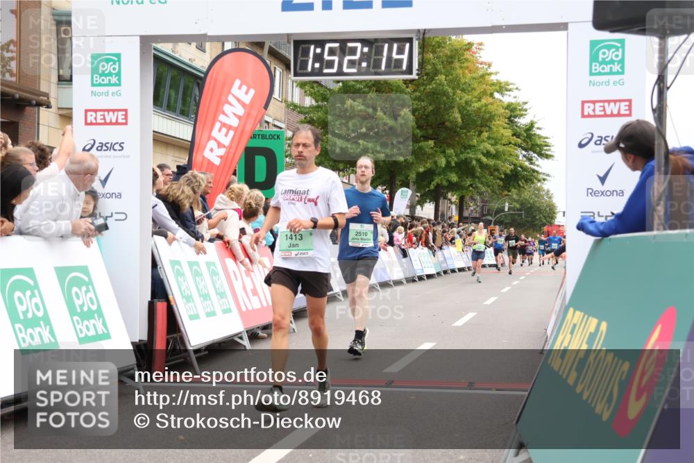 21.09.2025 - PSD Bank Halbmarathon Strokosch-Dieckow http://msf.ph/oto/8919468 21.09.2025 11:51:37 Ziel 1250, 1413, 2510, 2951 meine-sportfotos.de