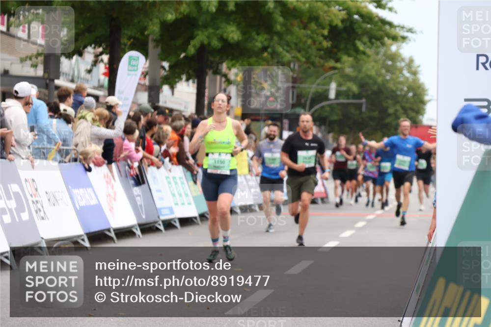 21.09.2025 - PSD Bank Halbmarathon Strokosch-Dieckow http://msf.ph/oto/8919477 21.09.2025 11:51:40 Ziel 1150, 1413, 2510, 2638 meine-sportfotos.de