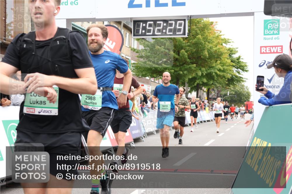 21.09.2025 - PSD Bank Halbmarathon Strokosch-Dieckow http://msf.ph/oto/8919518 21.09.2025 11:51:52 Ziel 1150, 1375, 1581, 1619, 2163, 2382, 2476, 2539, 2638, 2886, 2988 meine-sportfotos.de