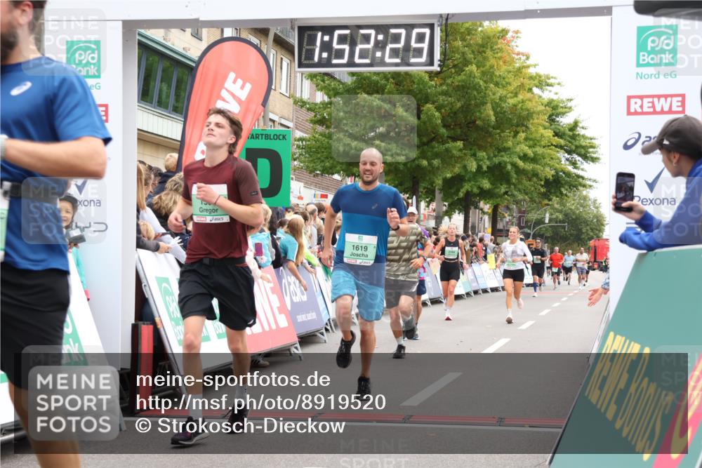 21.09.2025 - PSD Bank Halbmarathon Strokosch-Dieckow http://msf.ph/oto/8919520 21.09.2025 11:51:52 Ziel 1150, 1375, 1581, 1619, 2163, 2382, 2476, 2539, 2638, 2886, 2988 meine-sportfotos.de