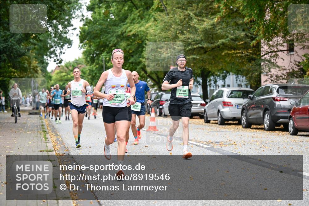21.09.2025 - PSD Bank Halbmarathon Dr. Thomas Lammeyer http://msf.ph/oto/8919546 21.09.2025 10:37:48 Laufen 3909, 469, 2212, 1984 meine-sportfotos.de