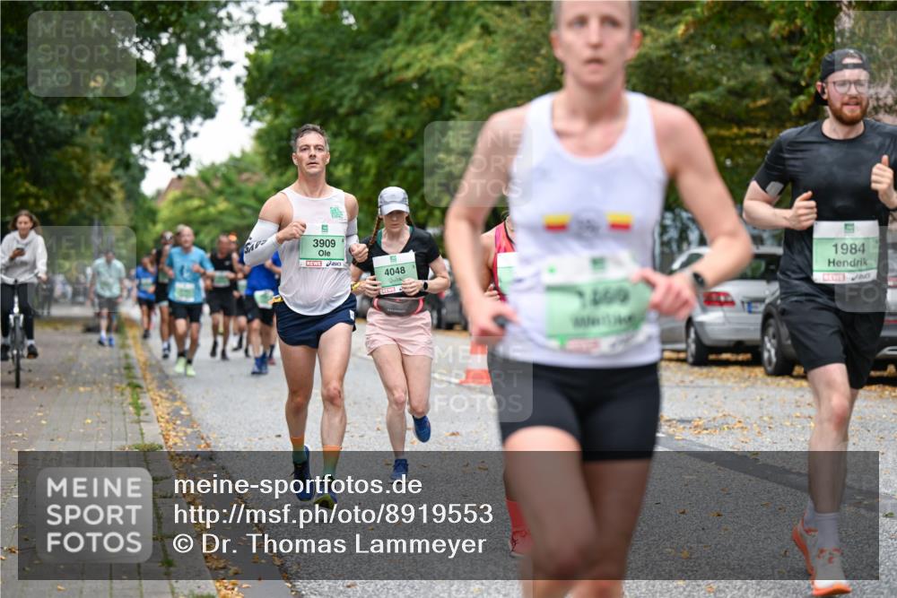 21.09.2025 - PSD Bank Halbmarathon Dr. Thomas Lammeyer http://msf.ph/oto/8919553 21.09.2025 10:37:50 Laufen 3909, 4048, 1469, 1984 meine-sportfotos.de