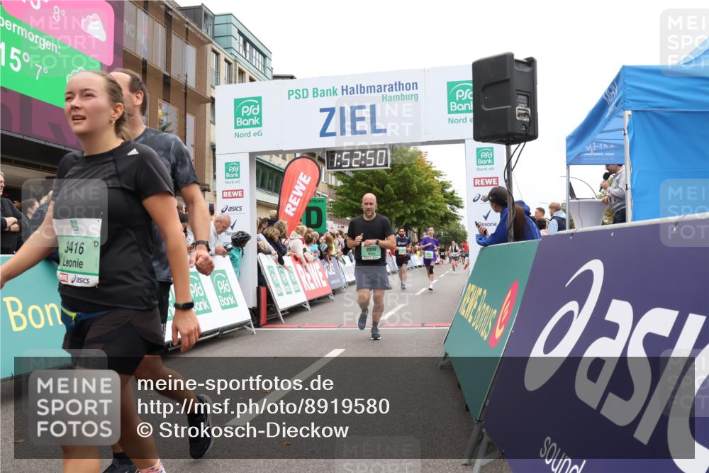 21.09.2025 - PSD Bank Halbmarathon Strokosch-Dieckow http://msf.ph/oto/8919580 21.09.2025 11:52:14 Ziel 1186, 1508, 2066, 2087, 2239, 2302, 3044, 3141, 3416, 4004 meine-sportfotos.de
