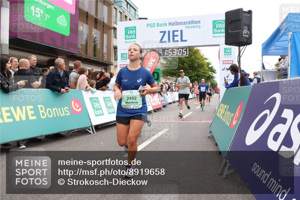 21.09.2025 - PSD Bank Halbmarathon Strokosch-Dieckow http://msf.ph/oto/8919658 21.09.2025 11:52:28 Ziel 1506, 1600, 2356, 2375, 2492, 2512, 2554, 2835, 2844, 2917 meine-sportfotos.de