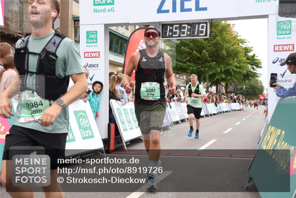 21.09.2025 - PSD Bank Halbmarathon Strokosch-Dieckow http://msf.ph/oto/8919726 21.09.2025 11:52:43 Ziel 2167, 2237, 2392, 2984, 4001, 4053 meine-sportfotos.de