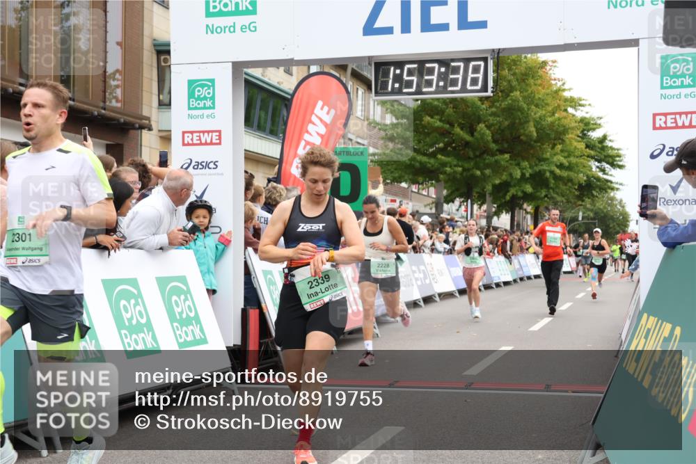 21.09.2025 - PSD Bank Halbmarathon Strokosch-Dieckow http://msf.ph/oto/8919755 21.09.2025 11:53:01 Ziel 1102, 1298, 2228, 2301, 2305, 2339 meine-sportfotos.de