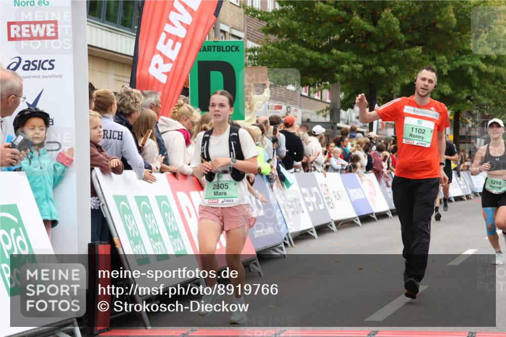 21.09.2025 - PSD Bank Halbmarathon Strokosch-Dieckow http://msf.ph/oto/8919766 21.09.2025 11:53:03 Ziel 1102, 1298, 2228, 2301, 2305, 2339 meine-sportfotos.de