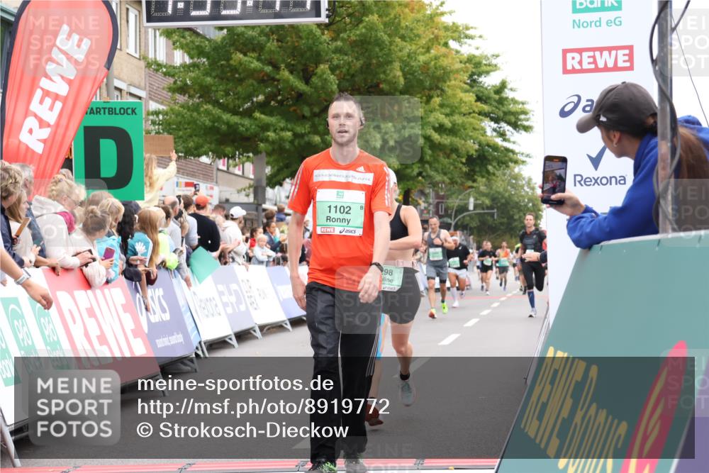 21.09.2025 - PSD Bank Halbmarathon Strokosch-Dieckow http://msf.ph/oto/8919772 21.09.2025 11:53:04 Ziel 1102, 1298, 2228, 2301, 2305, 2339 meine-sportfotos.de