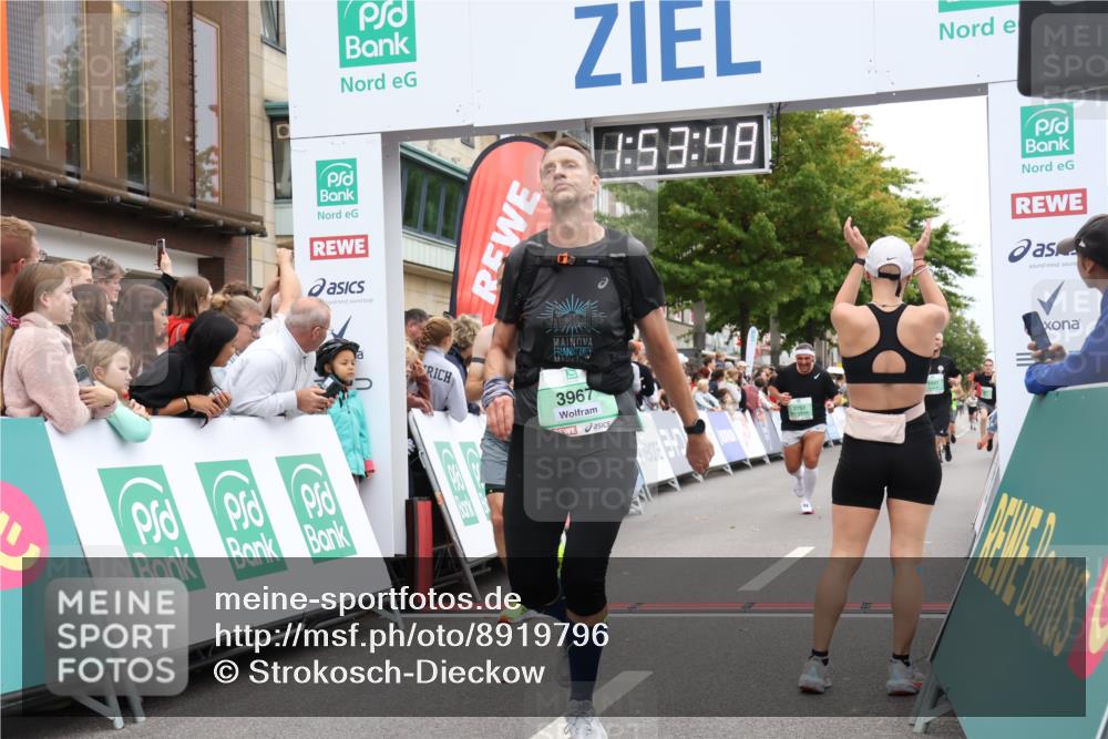 21.09.2025 - PSD Bank Halbmarathon Strokosch-Dieckow http://msf.ph/oto/8919796 21.09.2025 11:53:11 Ziel 1102, 1298, 1647, 2305, 2404, 2757, 2861, 3967 meine-sportfotos.de