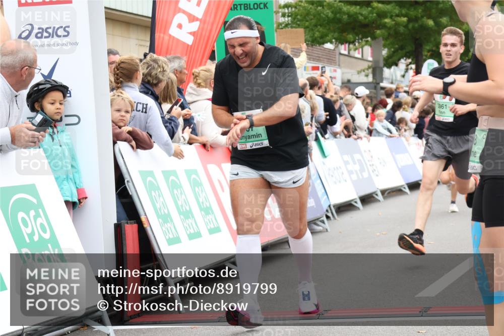 21.09.2025 - PSD Bank Halbmarathon Strokosch-Dieckow http://msf.ph/oto/8919799 21.09.2025 11:53:14 Ziel 1297, 1647, 2254, 2374, 2404, 2459, 2515, 2757, 2861, 3967 meine-sportfotos.de