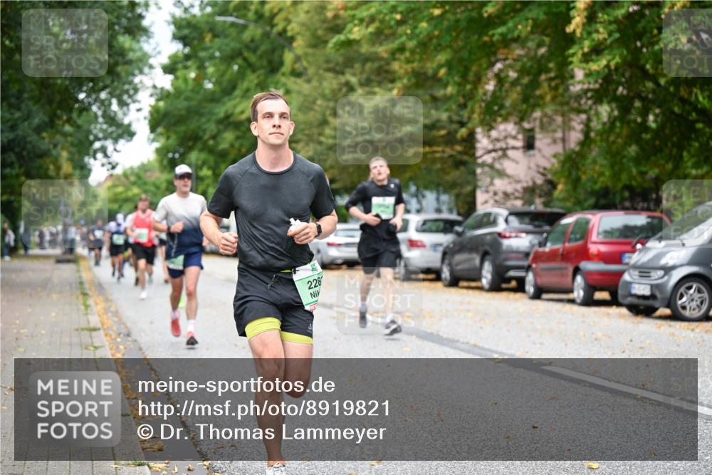 21.09.2025 - PSD Bank Halbmarathon Dr. Thomas Lammeyer http://msf.ph/oto/8919821 21.09.2025 10:38:22 Laufen  meine-sportfotos.de