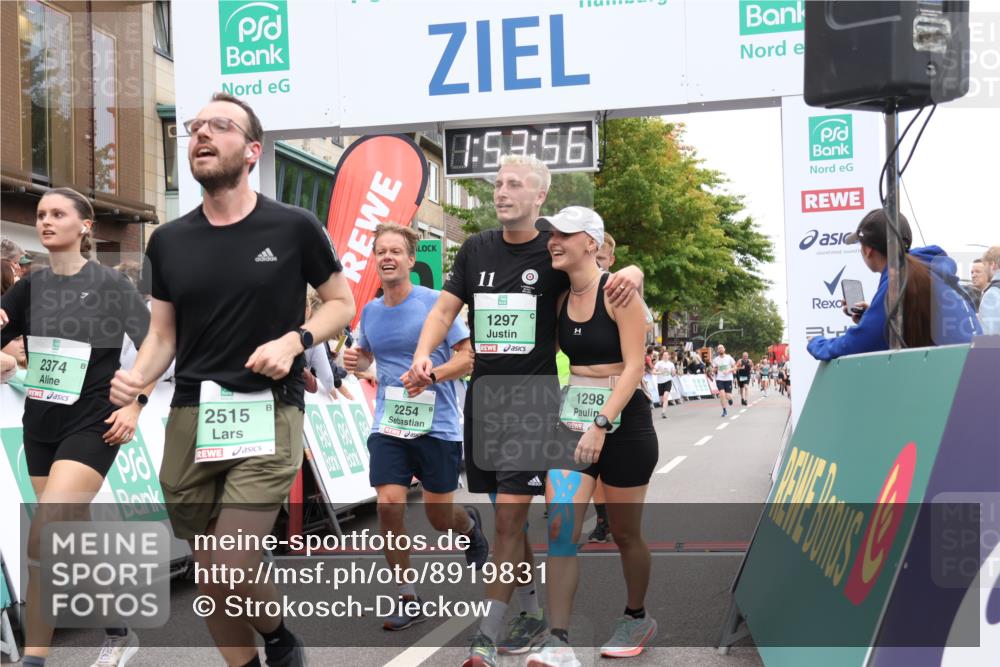 21.09.2025 - PSD Bank Halbmarathon Strokosch-Dieckow http://msf.ph/oto/8919831 21.09.2025 11:53:19 Ziel 1297, 2219, 2254, 2374, 2404, 2427, 2459, 2515, 2757, 2813, 2861 meine-sportfotos.de