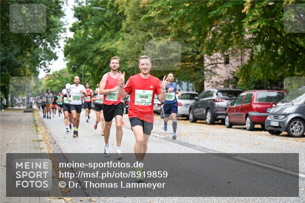 21.09.2025 - PSD Bank Halbmarathon Dr. Thomas Lammeyer http://msf.ph/oto/8919859 21.09.2025 10:38:26 Laufen 2074, 3930, 2083 meine-sportfotos.de