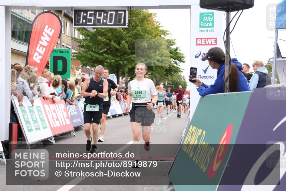 21.09.2025 - PSD Bank Halbmarathon Strokosch-Dieckow http://msf.ph/oto/8919879 21.09.2025 11:53:31 Ziel 1079, 1770, 2588, 2871, 2876, 3919, 4050 meine-sportfotos.de