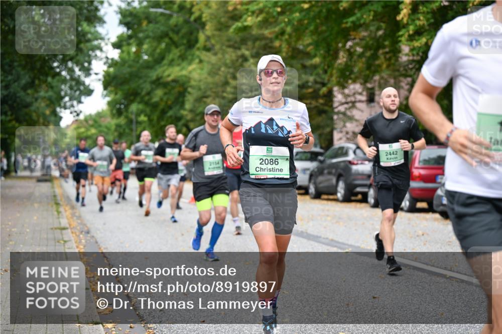21.09.2025 - PSD Bank Halbmarathon Dr. Thomas Lammeyer http://msf.ph/oto/8919897 21.09.2025 10:38:30 Laufen 2154, 2086, 2442 meine-sportfotos.de