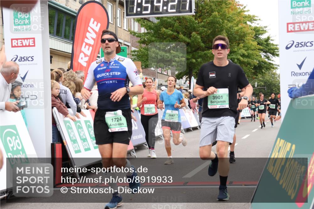 21.09.2025 - PSD Bank Halbmarathon Strokosch-Dieckow http://msf.ph/oto/8919933 21.09.2025 11:53:44 Ziel 1254, 1366, 1724, 2199, 2246, 2309, 2401, 2537, 2552, 2625, 2687, 2804, 2947, 3901 meine-sportfotos.de