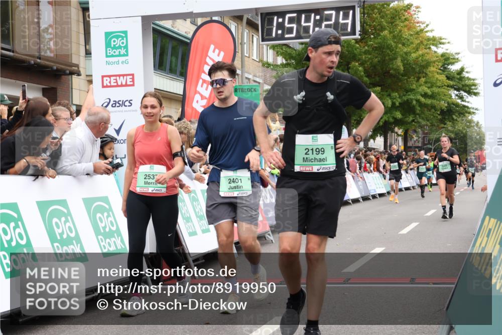 21.09.2025 - PSD Bank Halbmarathon Strokosch-Dieckow http://msf.ph/oto/8919950 21.09.2025 11:53:47 Ziel 1254, 1572, 1724, 2199, 2309, 2401, 2537, 2545, 2625, 2687, 2804, 3901, 3997 meine-sportfotos.de