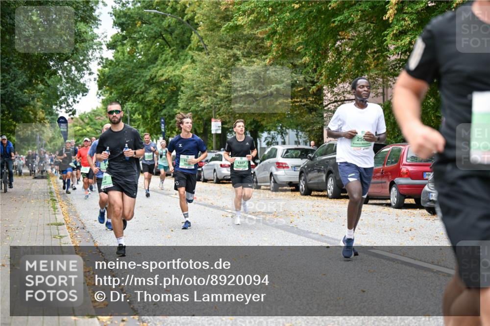 21.09.2025 - PSD Bank Halbmarathon Dr. Thomas Lammeyer http://msf.ph/oto/8920094 21.09.2025 10:38:43 Laufen 12, 1227, 250 meine-sportfotos.de