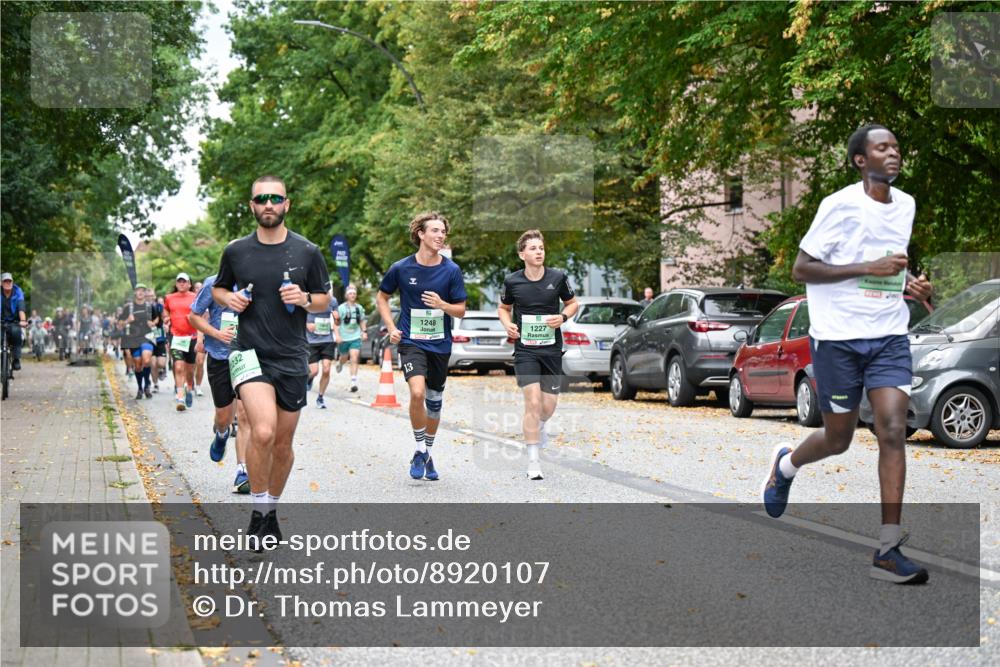 21.09.2025 - PSD Bank Halbmarathon Dr. Thomas Lammeyer http://msf.ph/oto/8920107 21.09.2025 10:38:44 Laufen 232, 13, 1248, 1227 meine-sportfotos.de