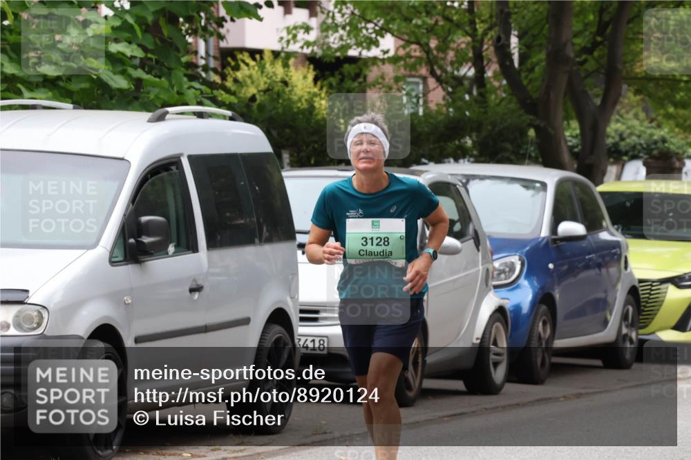 21.09.2025 - PSD Bank Halbmarathon Luisa Fischer http://msf.ph/oto/8920124 21.09.2025 12:02:19 Laufen 418, 3128 meine-sportfotos.de