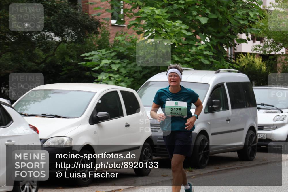 21.09.2025 - PSD Bank Halbmarathon Luisa Fischer http://msf.ph/oto/8920133 21.09.2025 12:02:21 Laufen 3128, 418 meine-sportfotos.de