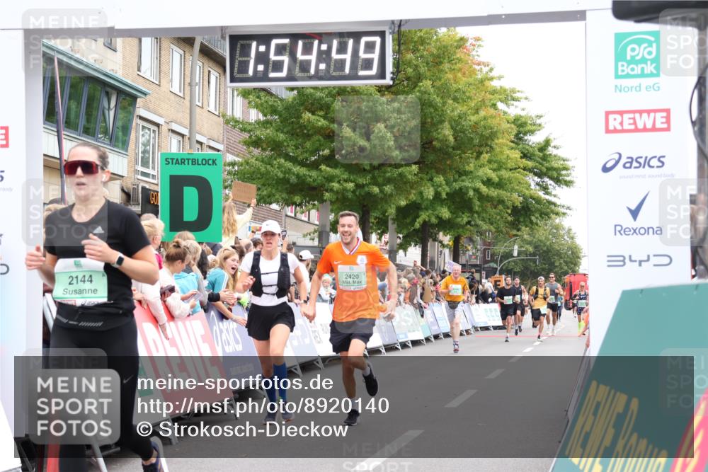 21.09.2025 - PSD Bank Halbmarathon Strokosch-Dieckow http://msf.ph/oto/8920140 21.09.2025 11:54:12 Ziel 2144, 2420, 2505, 2736, 2863, 3938 meine-sportfotos.de