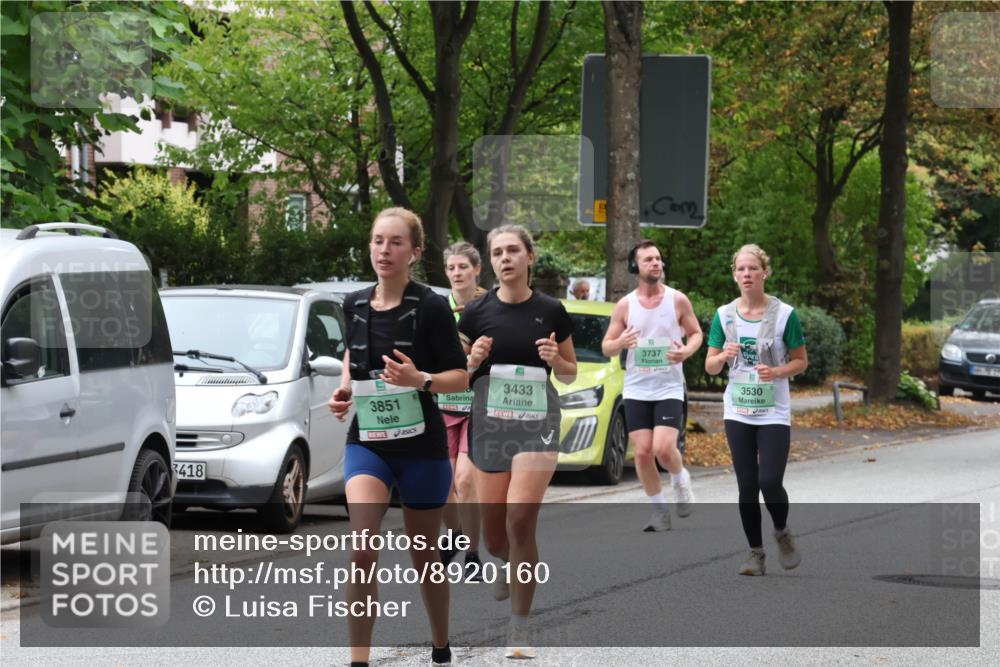 21.09.2025 - PSD Bank Halbmarathon Luisa Fischer http://msf.ph/oto/8920160 21.09.2025 12:02:28 Laufen 3433, 418, 3851, 3737, 3530 meine-sportfotos.de