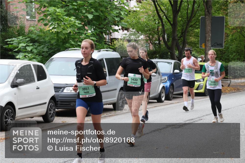 21.09.2025 - PSD Bank Halbmarathon Luisa Fischer http://msf.ph/oto/8920168 21.09.2025 12:02:29 Laufen 3851, 3433, 3737, 3530 meine-sportfotos.de