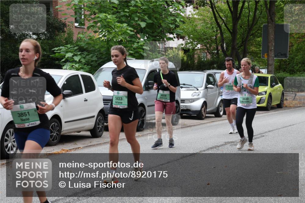 21.09.2025 - PSD Bank Halbmarathon Luisa Fischer http://msf.ph/oto/8920175 21.09.2025 12:02:30 Laufen 3851, 3433, 3028, 418, 3737, 3530 meine-sportfotos.de