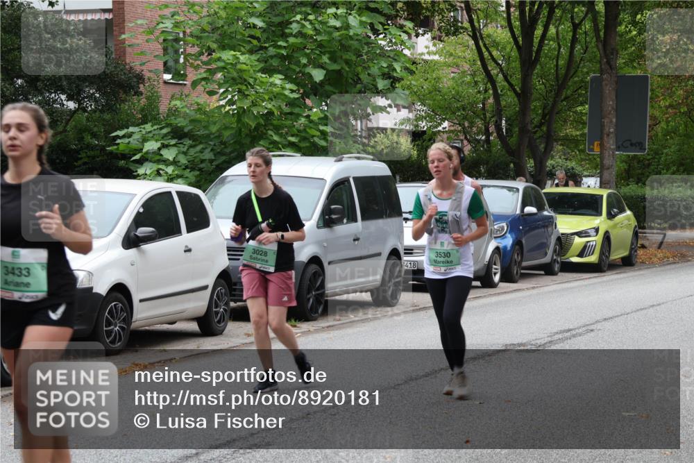 21.09.2025 - PSD Bank Halbmarathon Luisa Fischer http://msf.ph/oto/8920181 21.09.2025 12:02:31 Laufen 3433, 3530, 418, 3028 meine-sportfotos.de