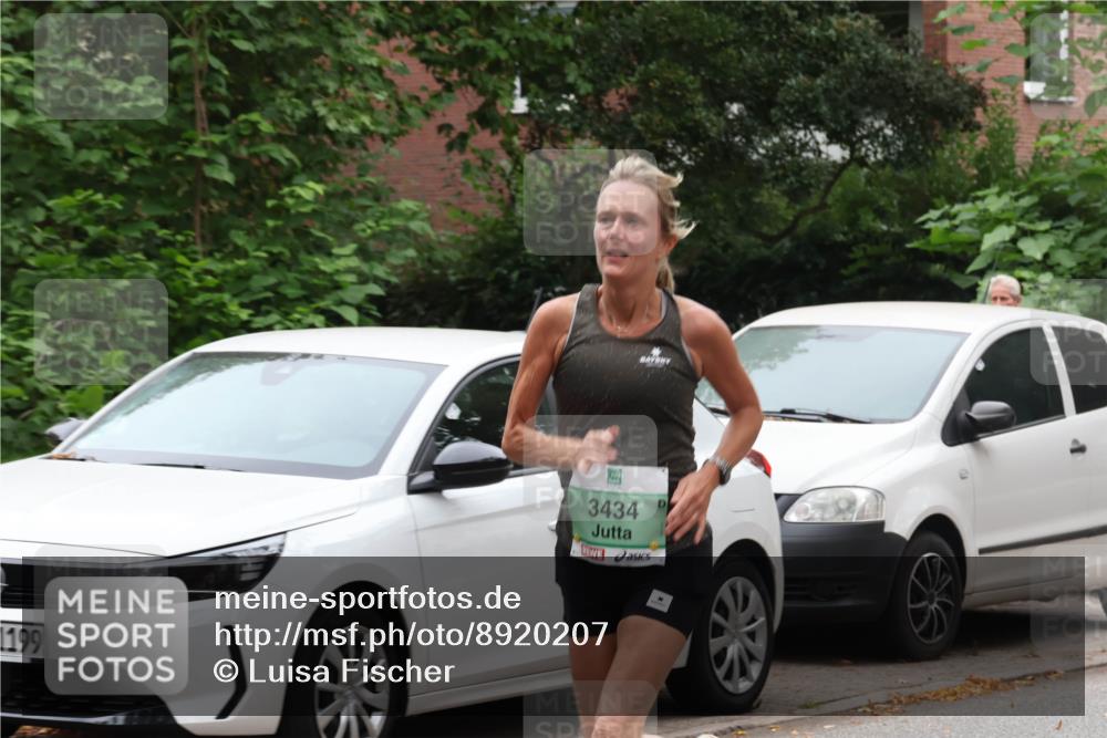 21.09.2025 - PSD Bank Halbmarathon Luisa Fischer http://msf.ph/oto/8920207 21.09.2025 12:02:42 Laufen 1199, 3434 meine-sportfotos.de