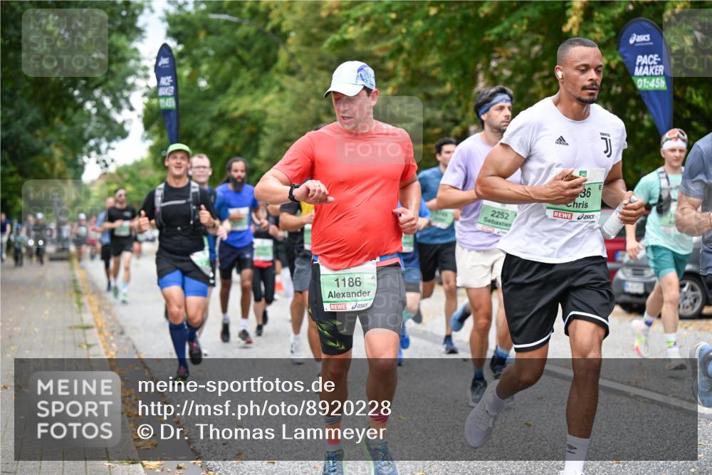 21.09.2025 - PSD Bank Halbmarathon Dr. Thomas Lammeyer http://msf.ph/oto/8920228 21.09.2025 10:38:50 Laufen 1186, 2252, 36, 01, 45 meine-sportfotos.de