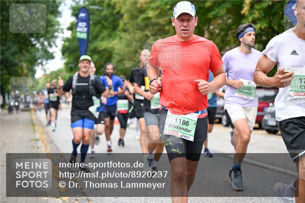 21.09.2025 - PSD Bank Halbmarathon Dr. Thomas Lammeyer http://msf.ph/oto/8920237 21.09.2025 10:38:51 Laufen 1186, 2252, 17 meine-sportfotos.de