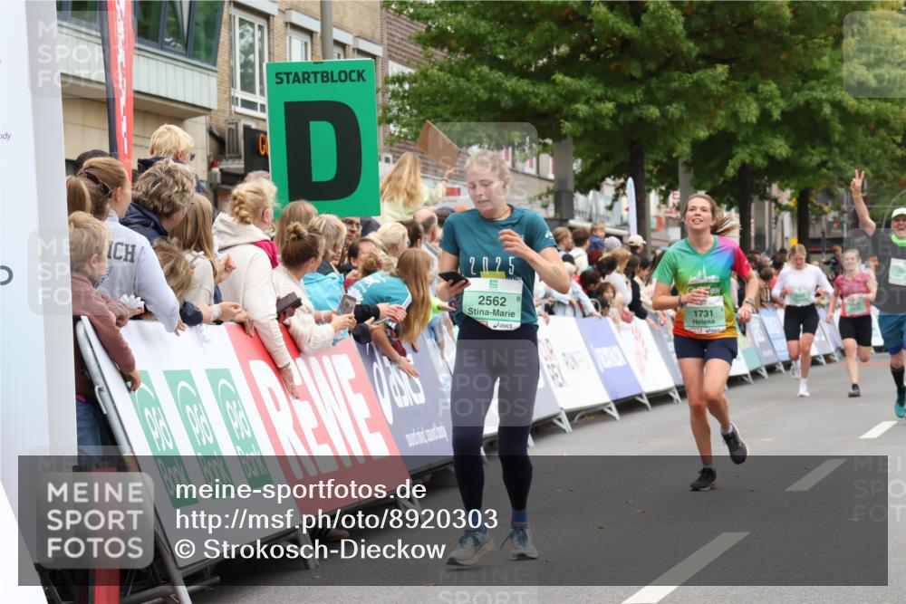21.09.2025 - PSD Bank Halbmarathon Strokosch-Dieckow http://msf.ph/oto/8920303 21.09.2025 11:54:32 Ziel 1633, 1731, 2300, 2318, 2320, 2562, 3944 meine-sportfotos.de