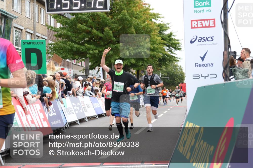 21.09.2025 - PSD Bank Halbmarathon Strokosch-Dieckow http://msf.ph/oto/8920338 21.09.2025 11:54:35 Ziel 1731, 2320, 2408, 2562, 2583, 2997, 3892, 3944 meine-sportfotos.de